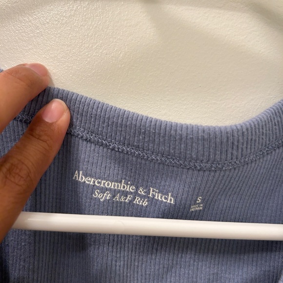 Abercrombie Tank - Picture 2 of 2